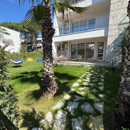 Casa San Pietro Gjiri I Lalzit Lägenhet